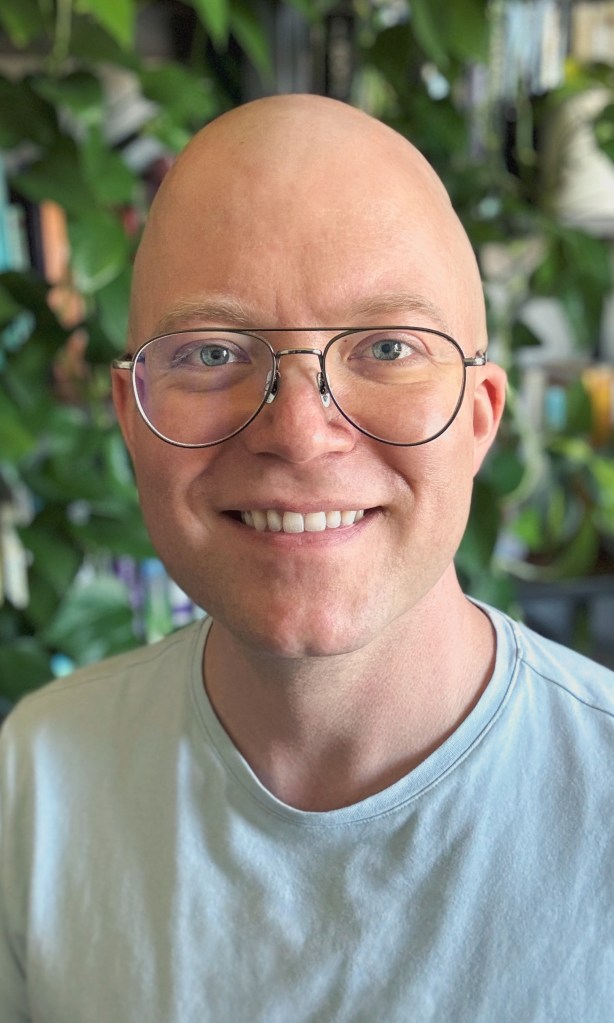 Headshot of Michael Larson